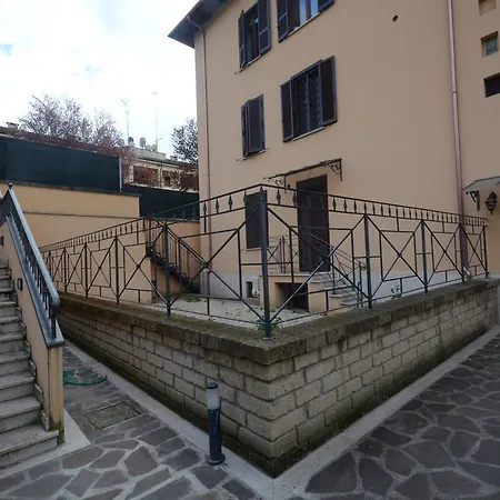 Sarzana House Apartament *
