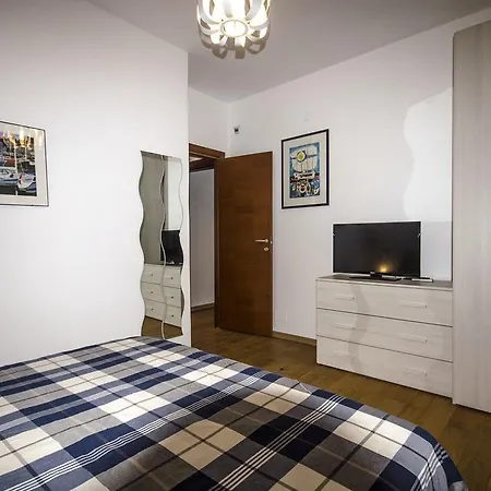 Apartament Sarzana House