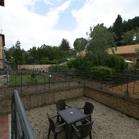 Apartament Sarzana House
