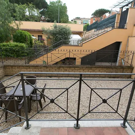Sarzana House Apartament Rzym