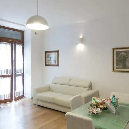 Sarzana House * Rzym